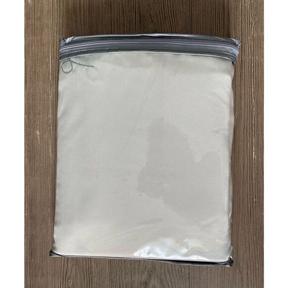 Victoria Classics Silky Fish Design Shower Curtain - Picture 3 of 5